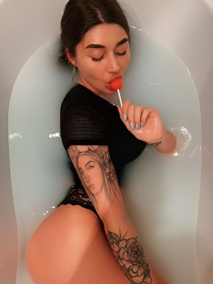 Зиглинда привлекальеная девушка из Северобайкальск цена от 4000 руб