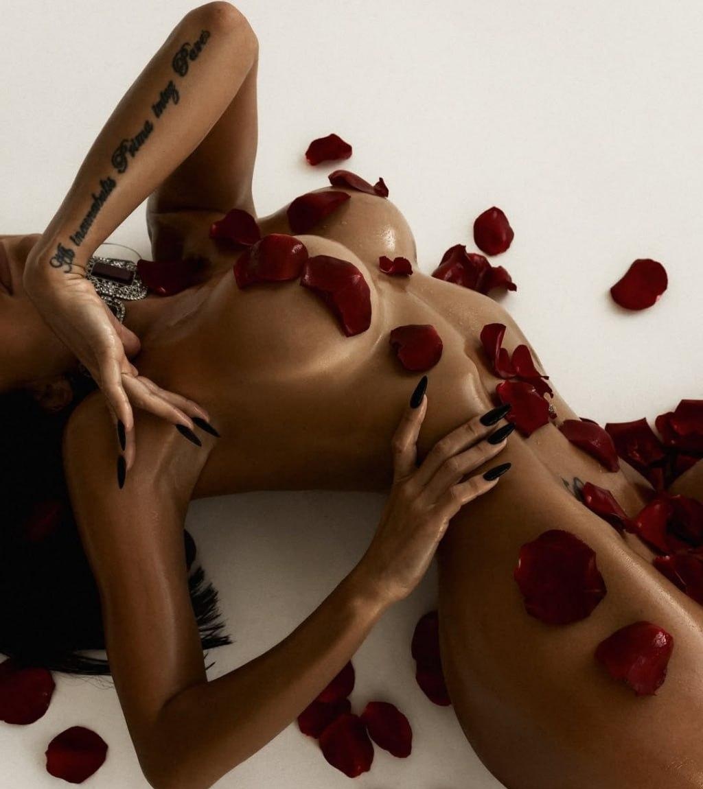 Светлана привлекальеная девушка из Северобайкальск цена от 8000 руб