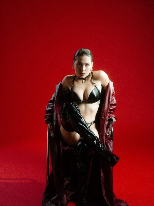 Катерина привлекательная девушка из Северобайкальск цена от 7000 руб