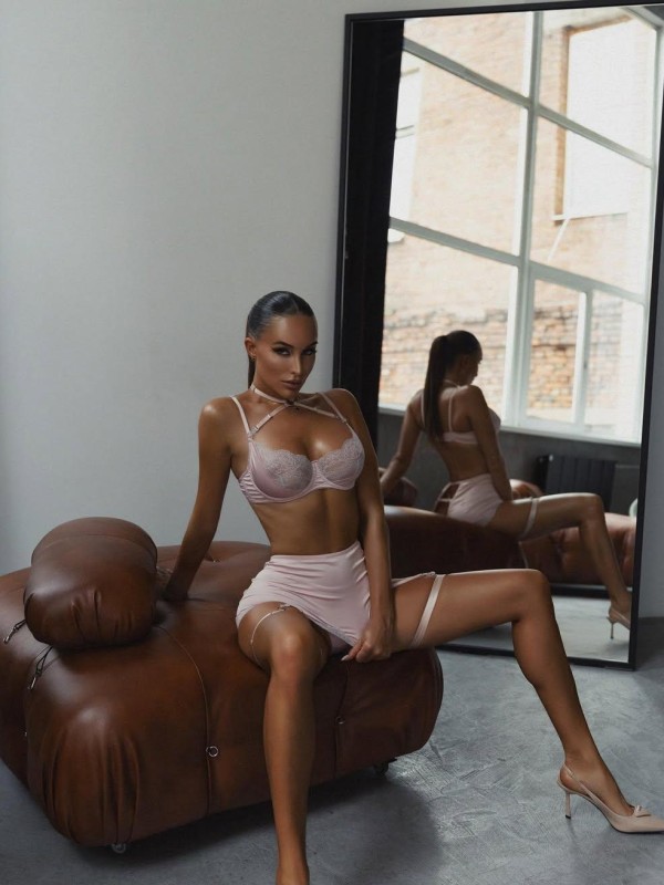 ИНГА привлекательная девушка из Северобайкальск цена от 7000 руб